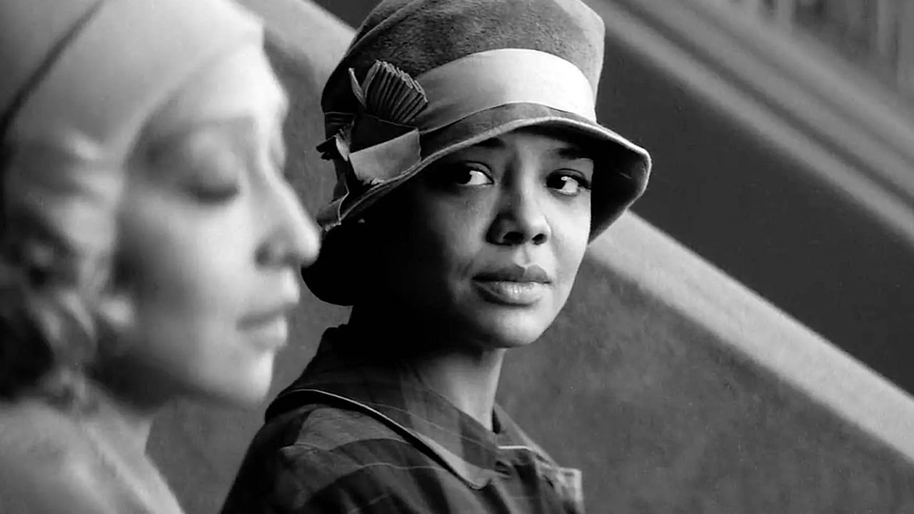 Social norms, niceties, sexism and roaring racism collide in the captivating Passing